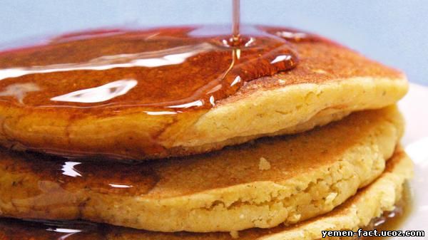 الفطائر الأميركية Pancakes مليئة بالنشويات والسكريات