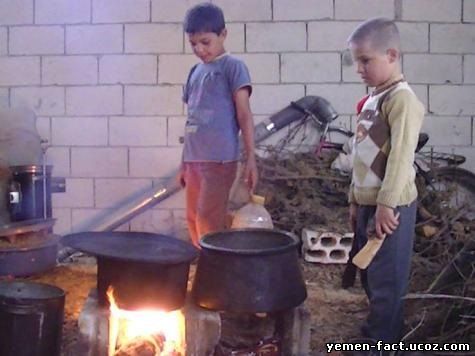 في حماة : الطهي على الحطب بسبب غلاء مادة المازوت وندرتها